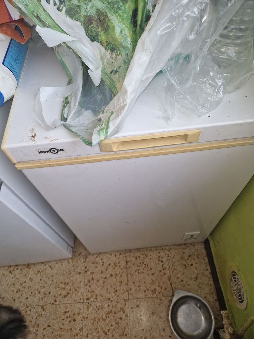 Un cong&eacute;lateur Electroménager
