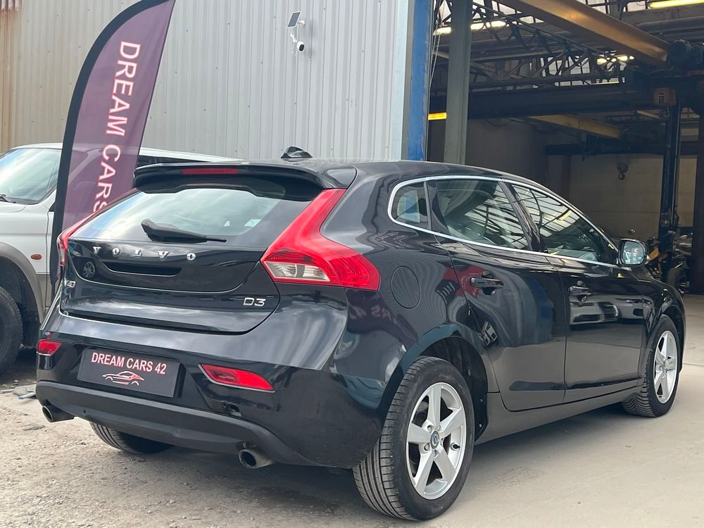 V40 D3 150 Kinetic Geartronic A 2012 occasion 42700 Firminy