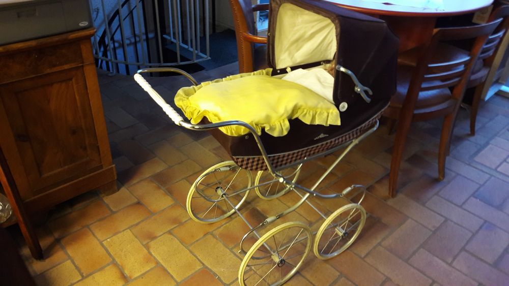 LANDAU POUP&Eacute;E GRANDE TAILLE Jeux / jouets