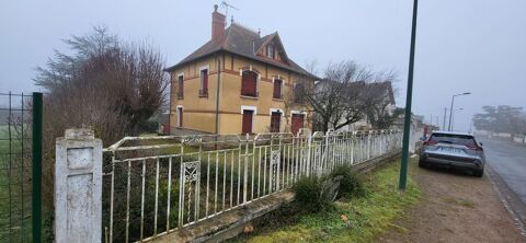  maison situe a CHATEAUMEILLANT Maison - 6 pièce(s) - 150 m²