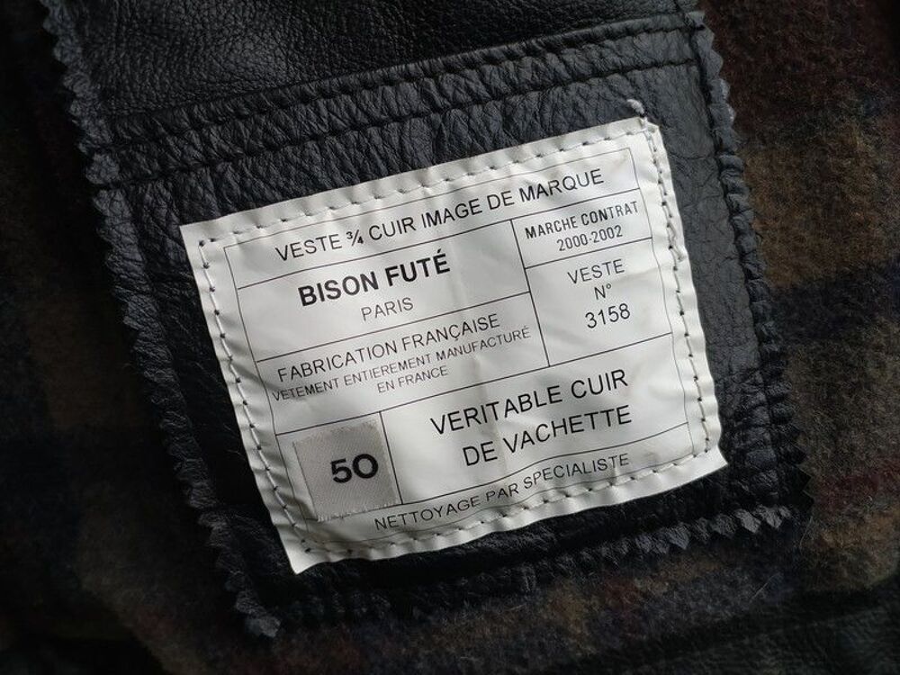 Blouson Cuir Noir Vintage Bison Fut&eacute; T50
Vêtements