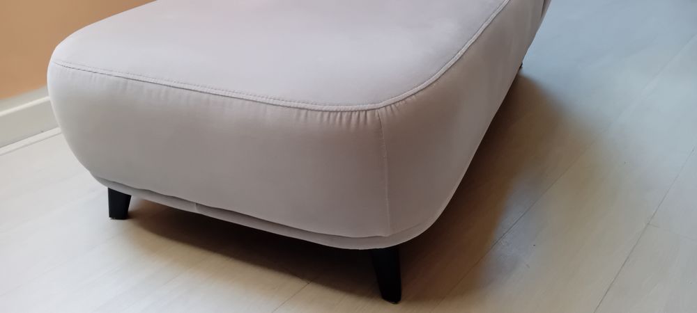 lit repos velours 
Meubles