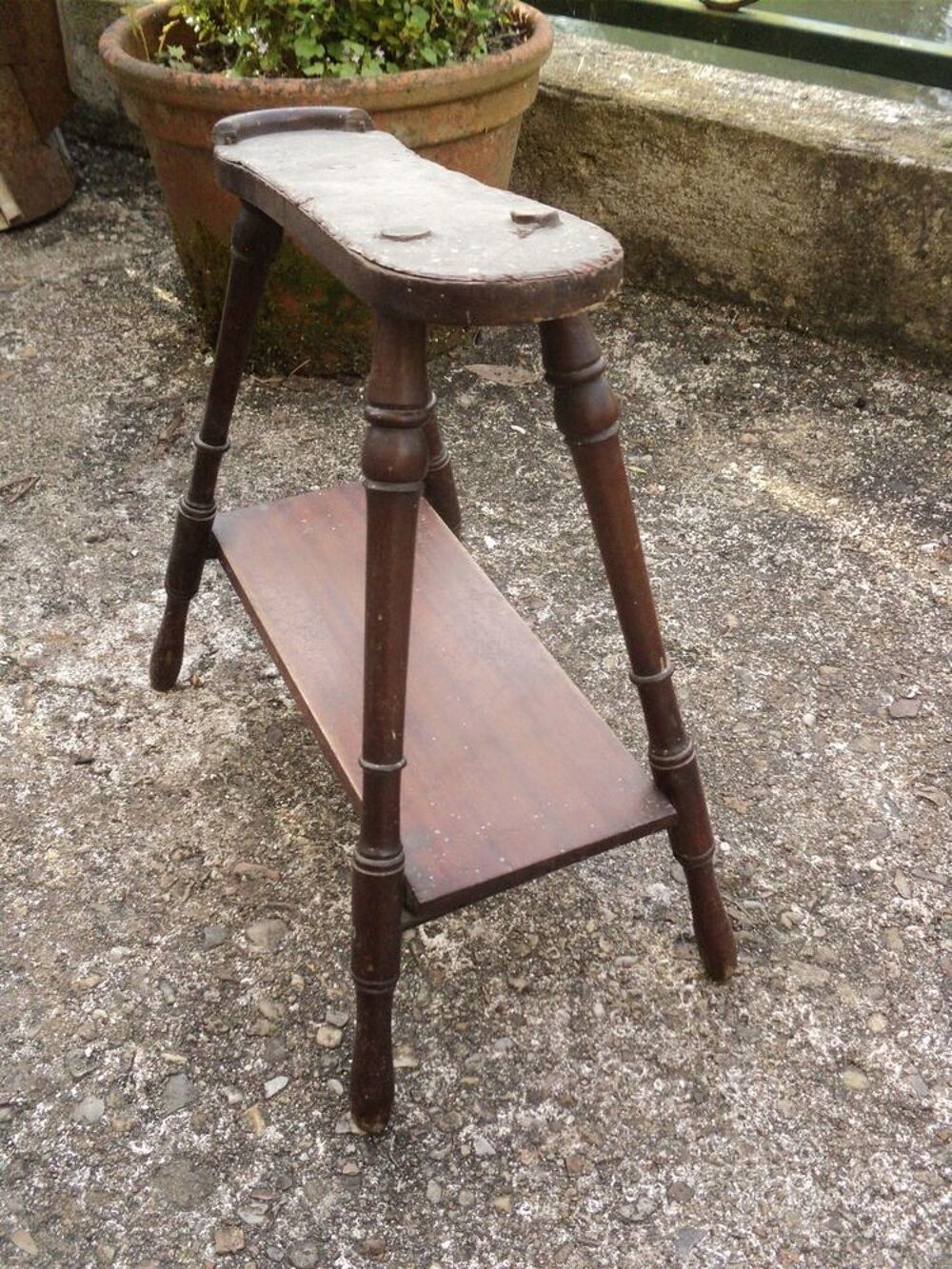 Ancien Repose Pied Cireur de Chaussures Bois Tourn&eacute; 1900 Meubles