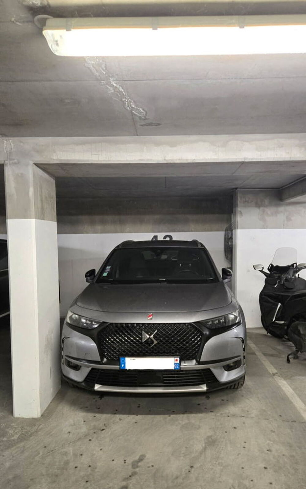 Location Parking/Garage parking 2 roues métro 14 RER Clichy Clichy