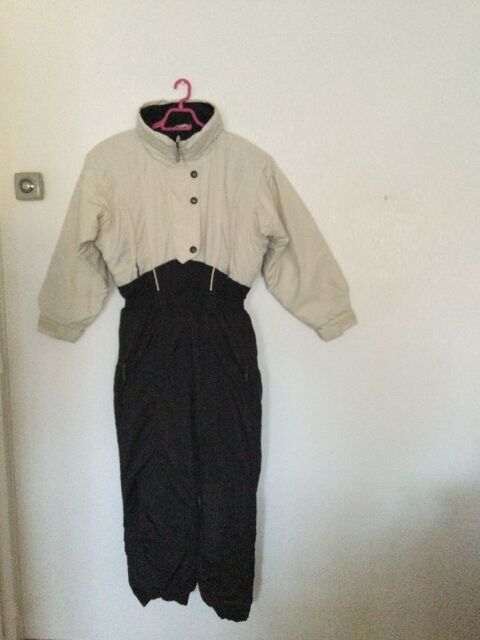 Combinaison de ski pour femmes 55 Bourdons-sur-Rognon (52)