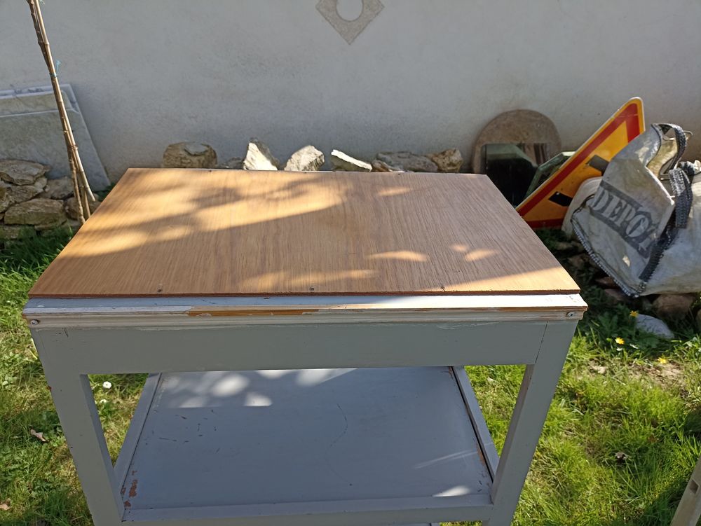 Meuble/&eacute;tag&egrave;re, &icirc;lot en bois avec roulettes Meubles