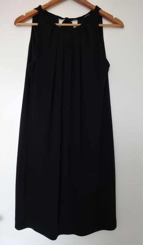 Robe noire Mango S 10 Saint-Laurent-du-Var (06)