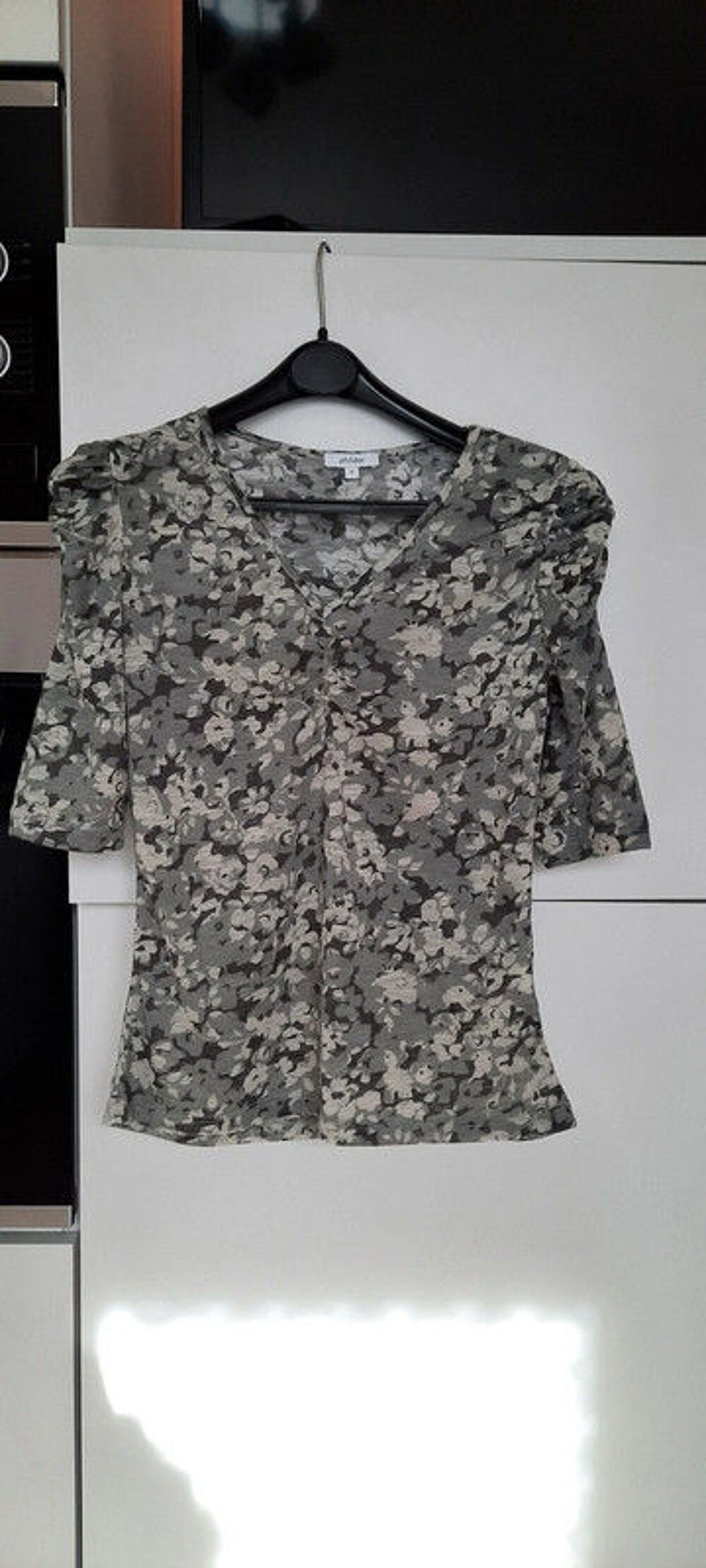 Joli top Phildar taille S kaki - En parfait &eacute;tat Vêtements