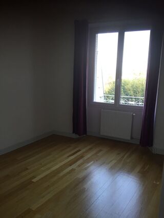  Appartement à louer 3/4 pièces 90 m²