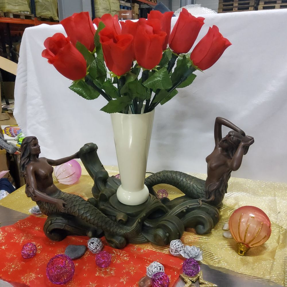 support sir&egrave;ne avec vase illumin&eacute; Décoration