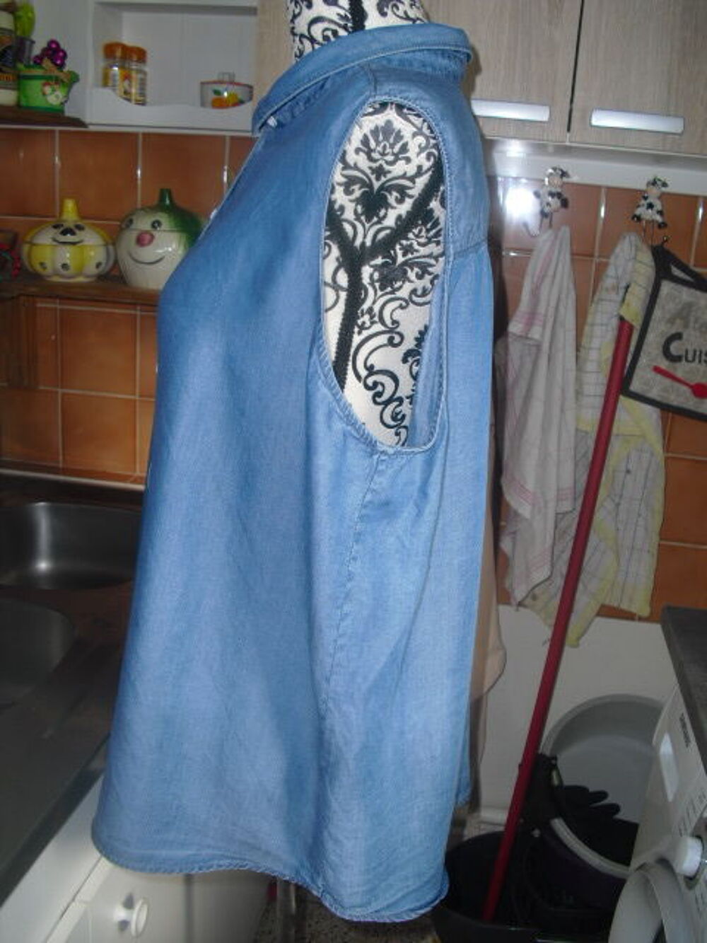 CHEMISE SANS MANCHE DENIM MONOPRIX NEUVE TAILLE 48 Vêtements