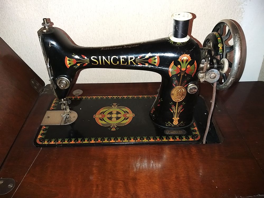 machine a coudre ancienne Meubles