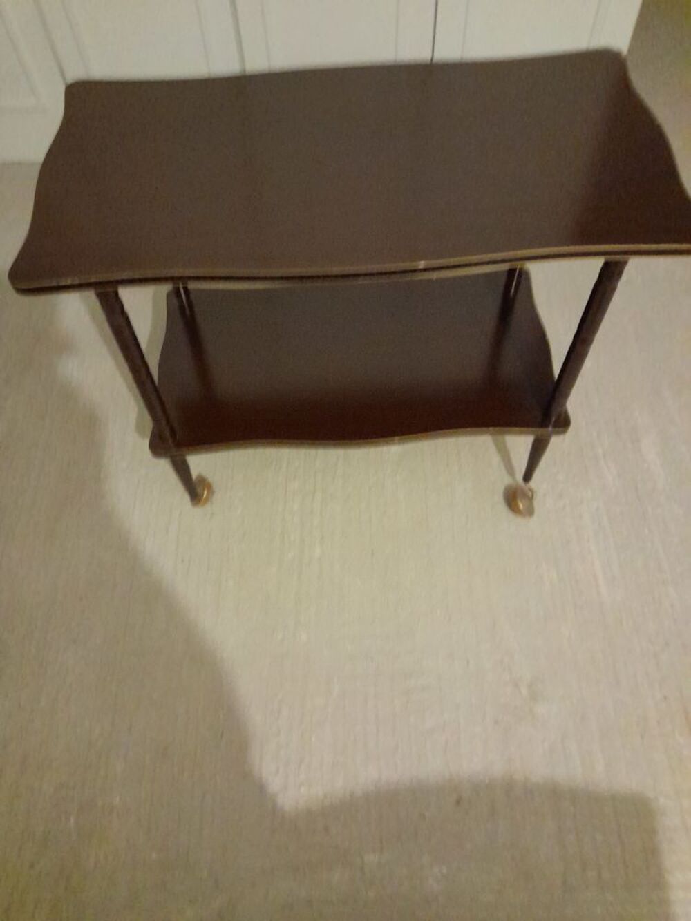 table t&eacute;l&eacute;. Meubles