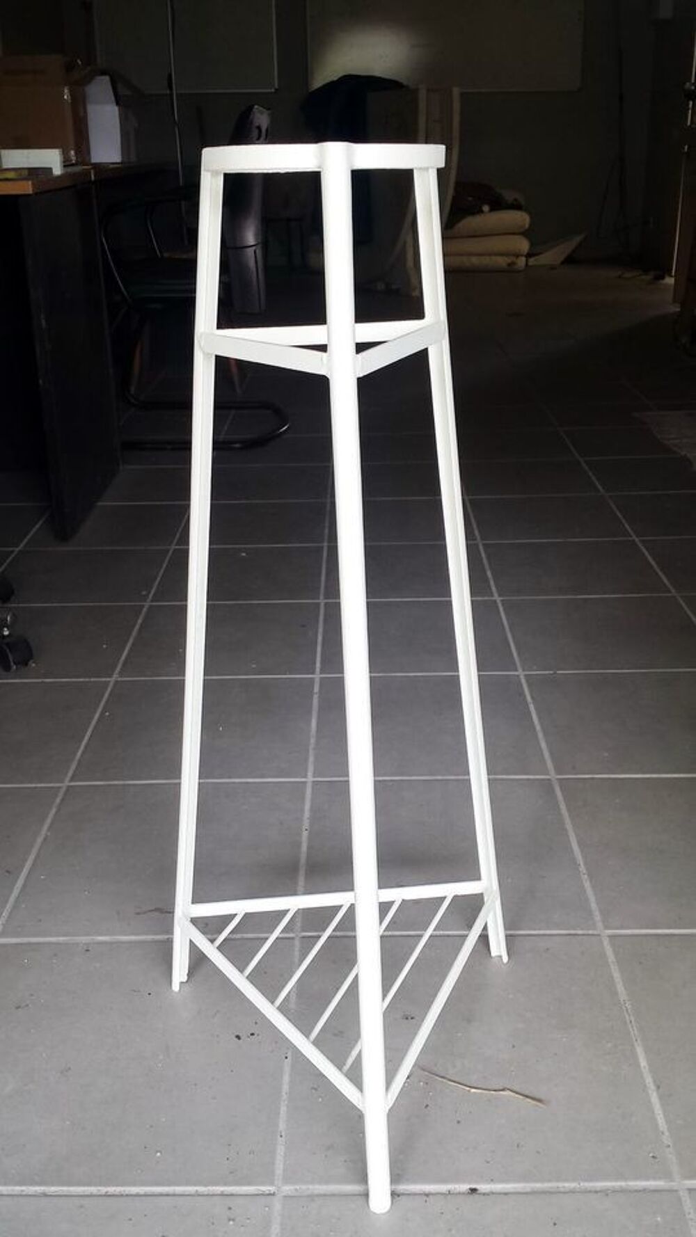 Tr&eacute;pieds en fer forg&eacute; pour d&eacute;coration Décoration