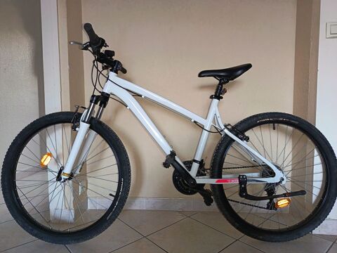 VTT Rockrider ST 100
120 V�traz-Monthoux (74)