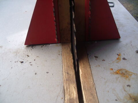 scie circulaire AMR sur table mobile 3 points pour buches 1700 Rosno�n (29)