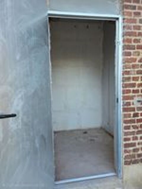   - Garde meuble - self stockage - 5 m3 - 40€ / mois 