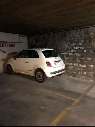  Parking / Garage � vendre 9 m� Paris