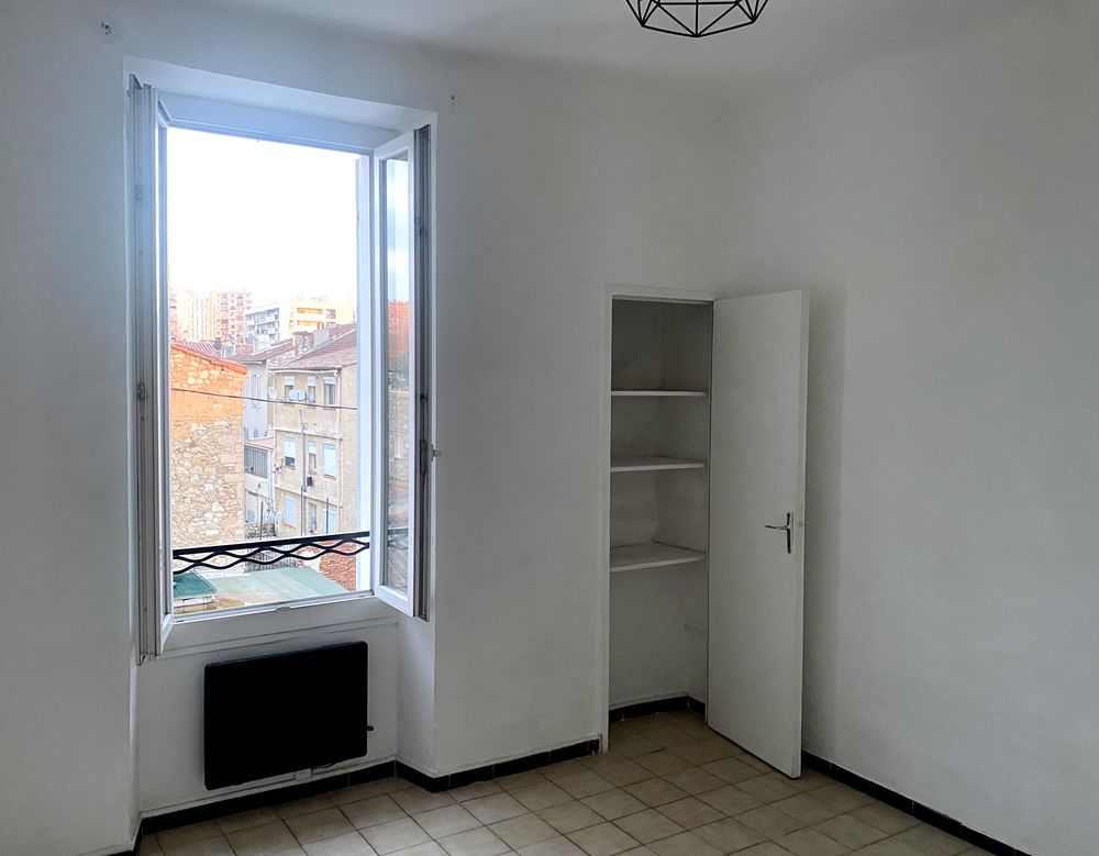 Vente Immeuble Immeuble spécial investisseurs, une pépite rare à Marseille 