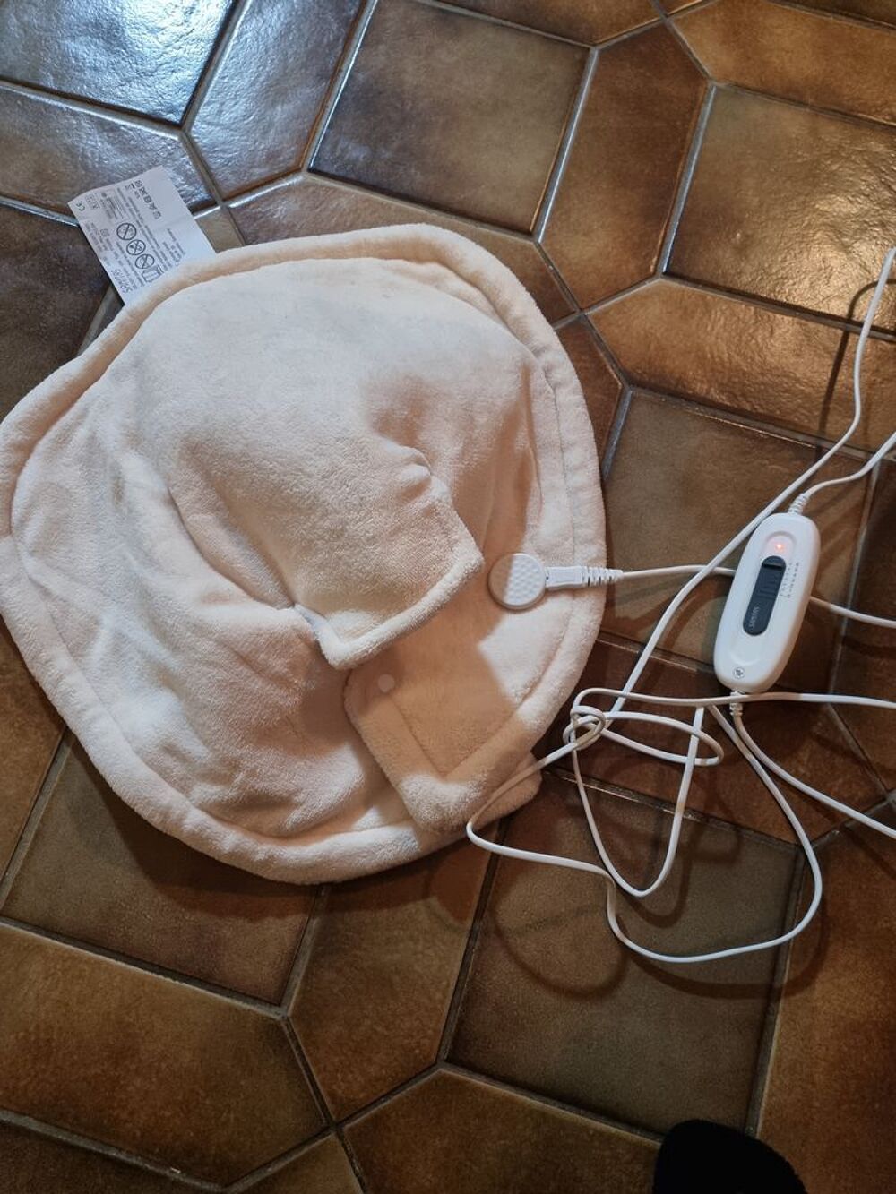 Coussin de cervical chauffant blanc Vêtements