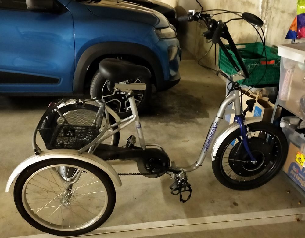 tricycle adulte ekectrique Vélos