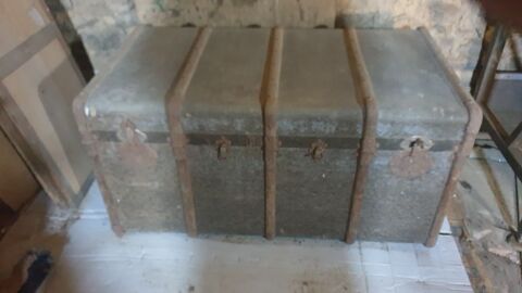 Malle en bois 50 Vautorte (53)