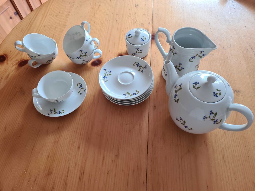 Service &agrave; th&eacute; ou caf&eacute; en porcelaine Décoration