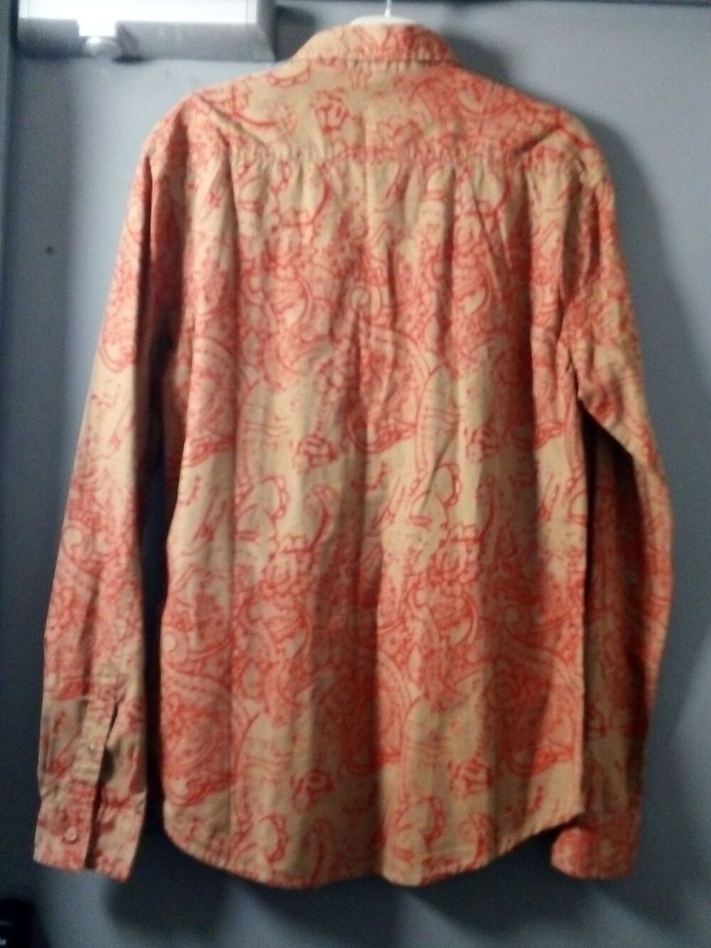 Chemise homme &agrave; manches longues &agrave; motifs Vêtements