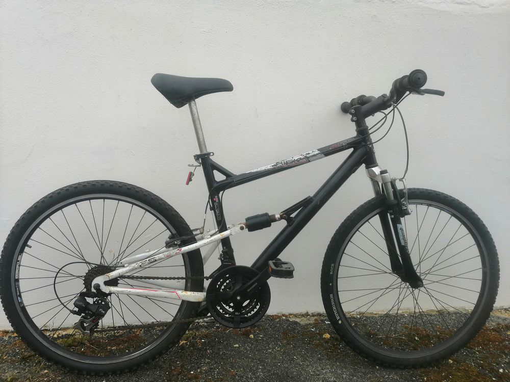 VTT 26 pouces suspendu alu Raleigh Vélos