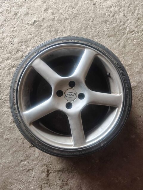 Pi&egrave;ces et &eacute;quipements Voiture Pneu voiture - roue  occasion Gries 67240