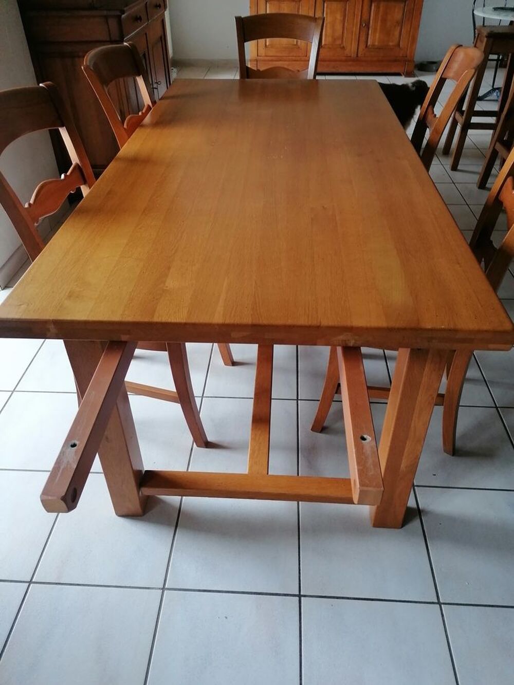 Table en bois massif Meubles