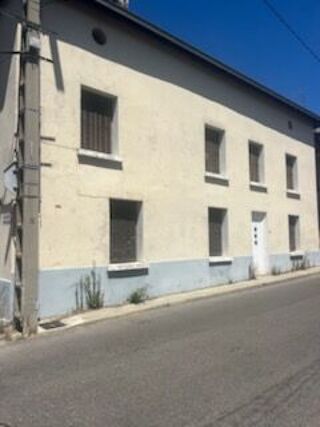  Immeuble à vendre 100 m² Nivolas-vermelle