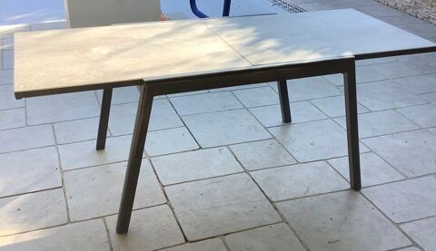 TABLE DE JARDIN Vitrolles (13)