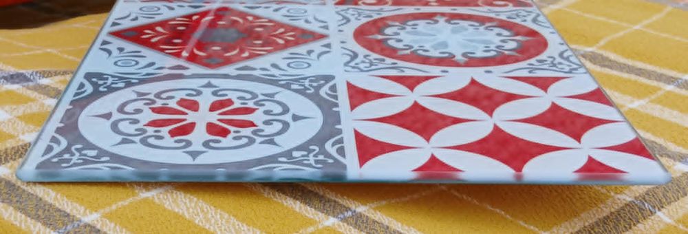 Planche &agrave; D&eacute;couper en Verre "Ducs de Gascogne" - Neuve Cuisine