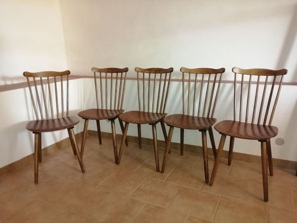 5 CHAISES VINTAGE MARQUE BAUMANN Meubles