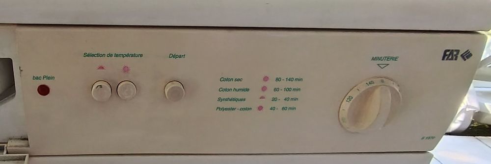 S&egrave;che-linge &agrave; hublot
Electroménager