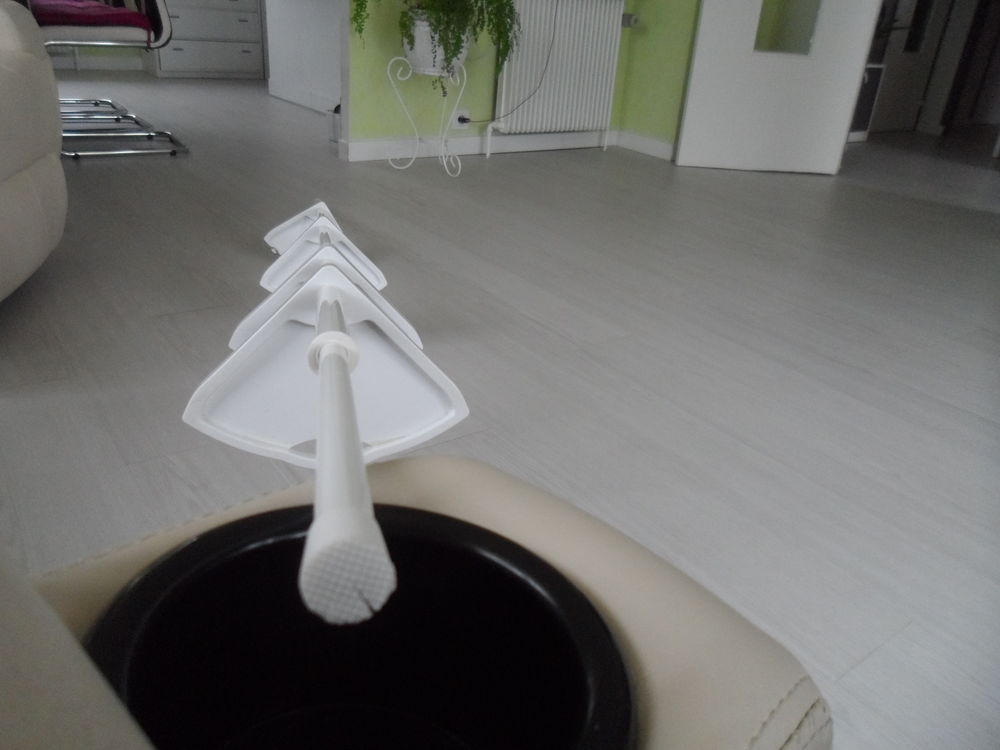 SERVITEUR DE DOUCHE Meubles