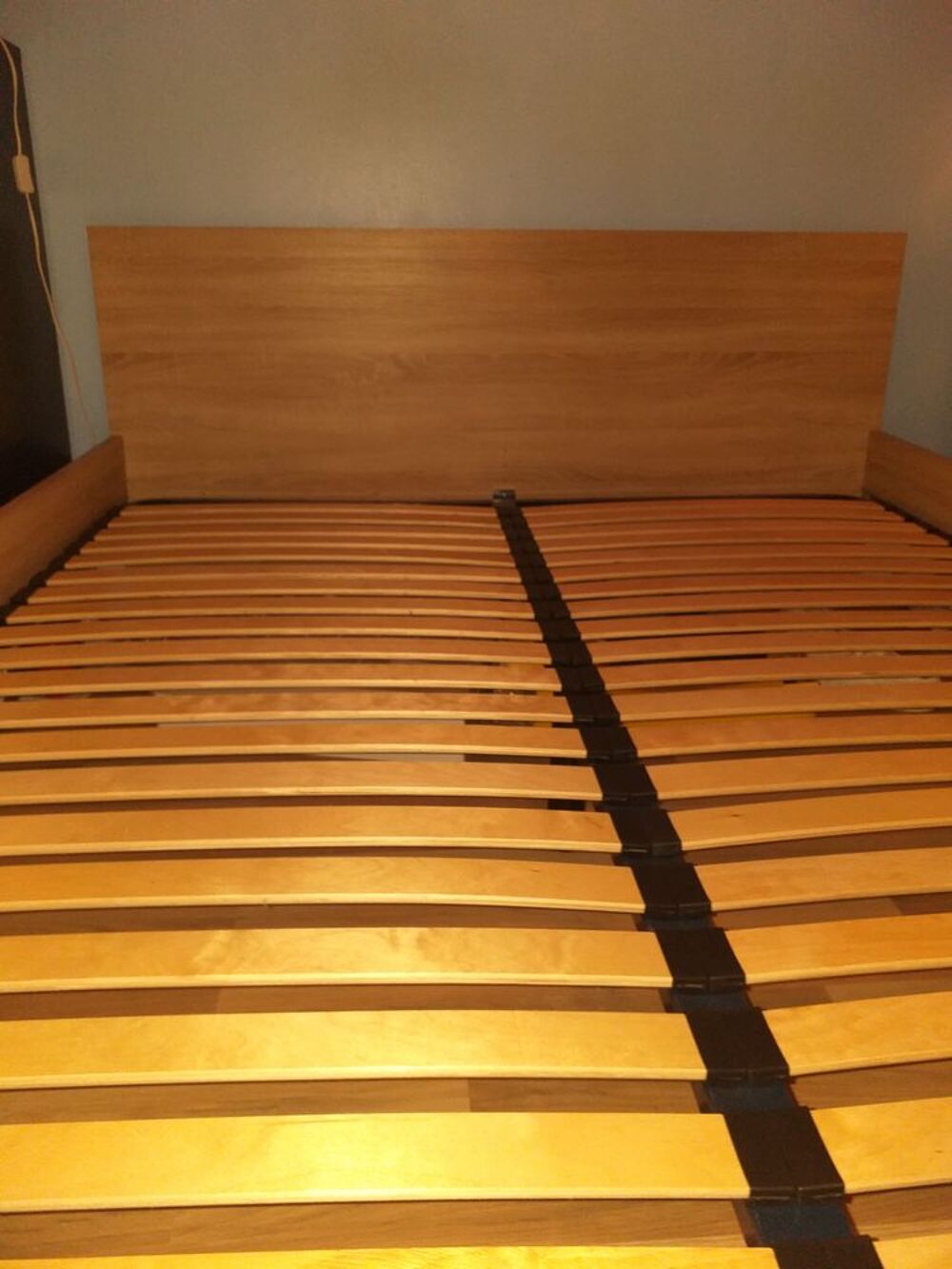 Lit 2 personnes queen size 160x200 Meubles