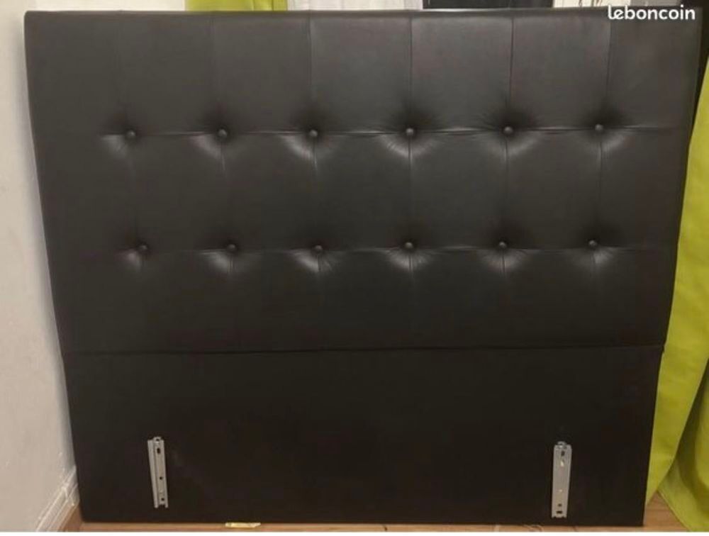 Lit sommier + T&ecirc;te de lit (noir)+ Matelas (140x200) Meubles