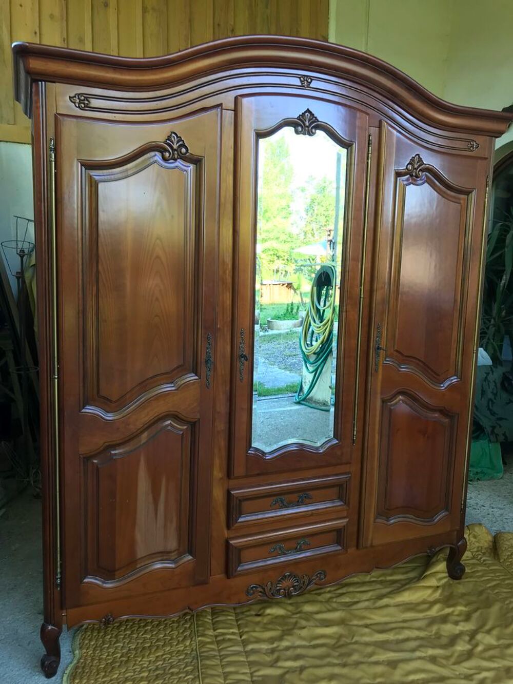Chambre style Louis XV (armoire, lit, chevet) Meubles