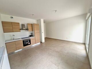  Appartement à louer 1 pièce 30 m² La seyne-sur-mer