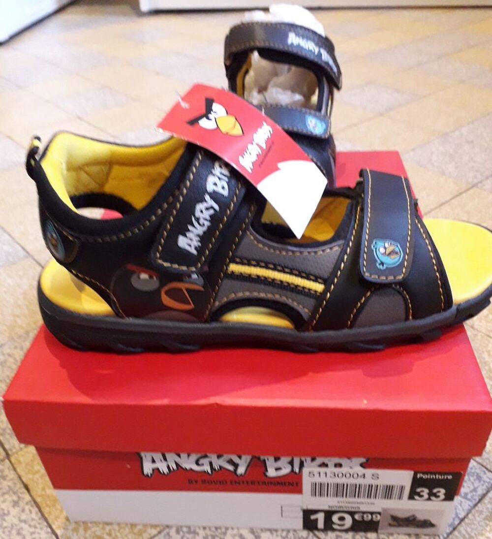 SSandale nu-pieds angry birds pointure 33 neuf pas d'envoi Chaussures enfants