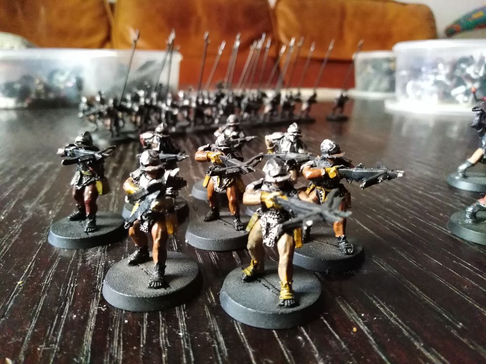 Figurines seigneur des anneaux - Arm&eacute;e Huruk-Hai 