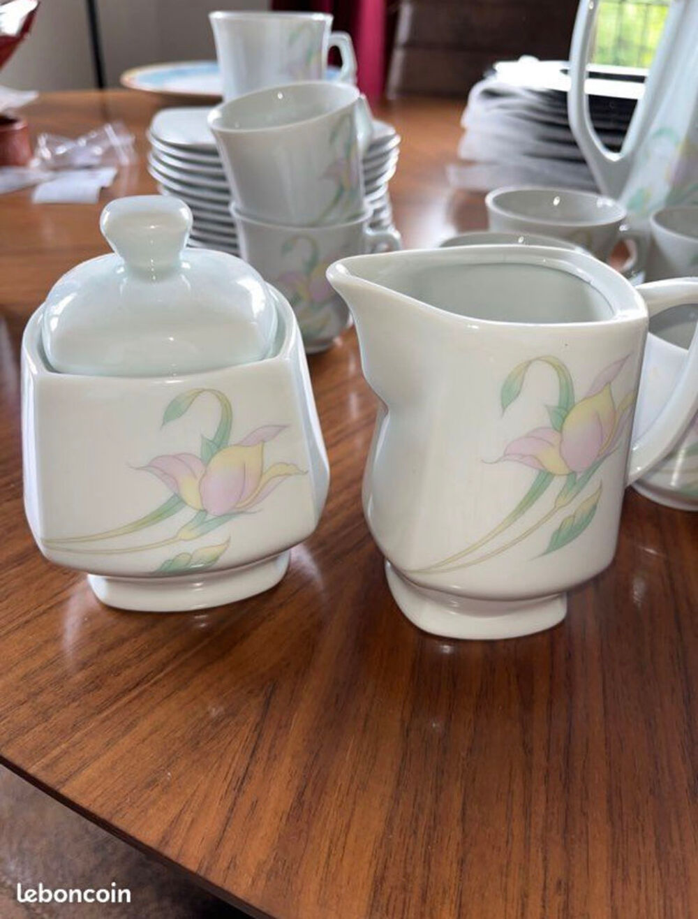 service &agrave; caf&eacute; en porcelaine de sologne Décoration