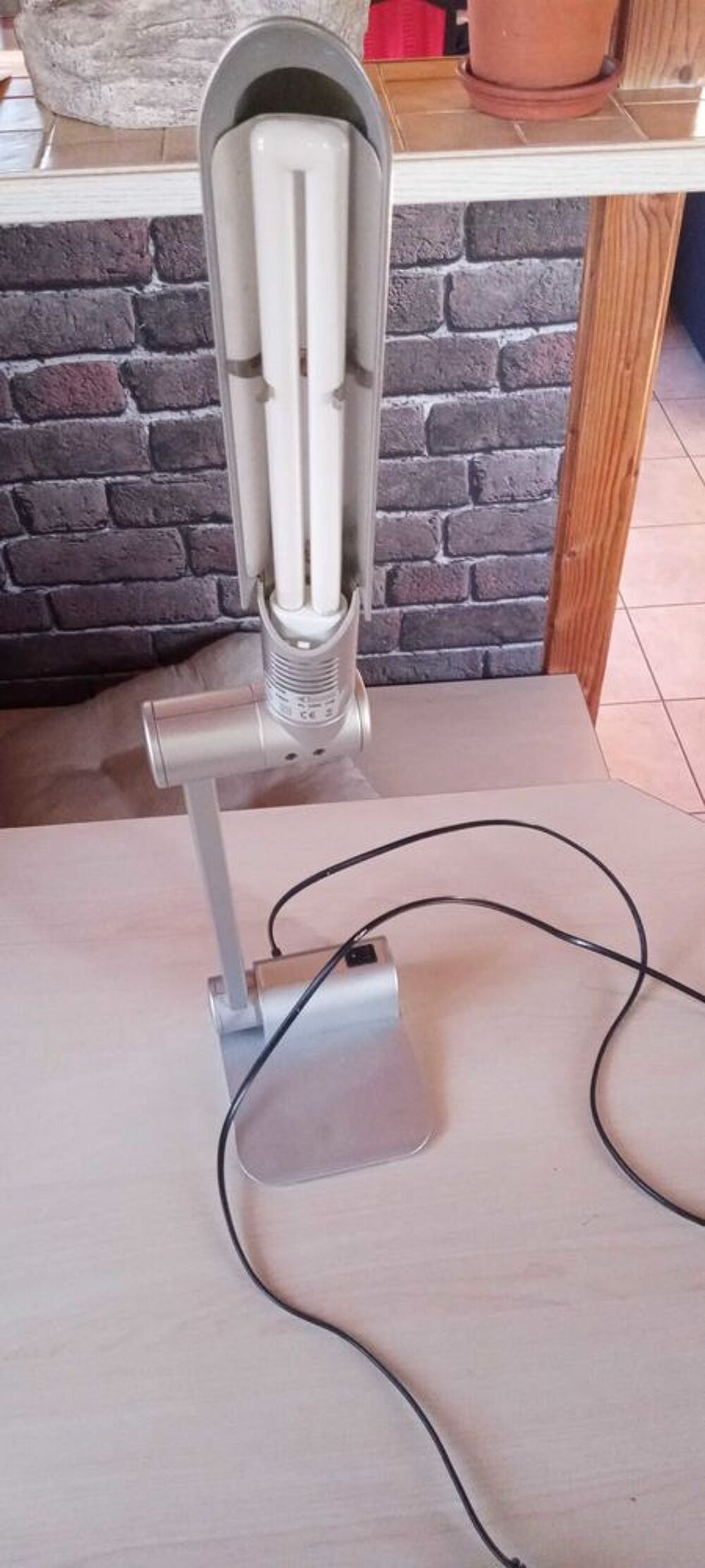 2 lampes chevez ou autre Electroménager