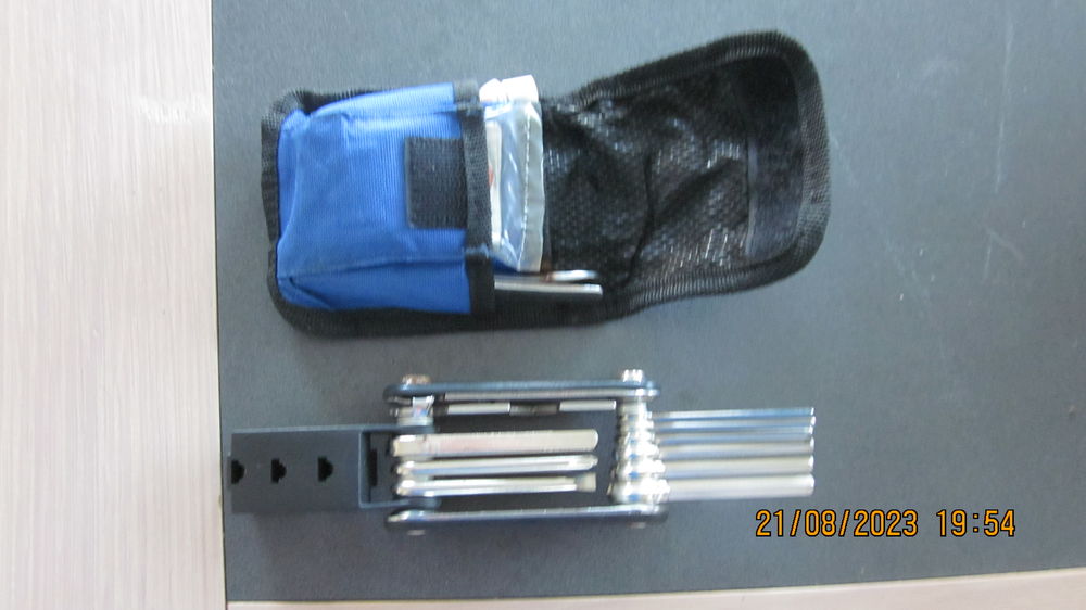KIT de r&eacute;paration pour v&eacute;lo Clefs et autres Bricolage