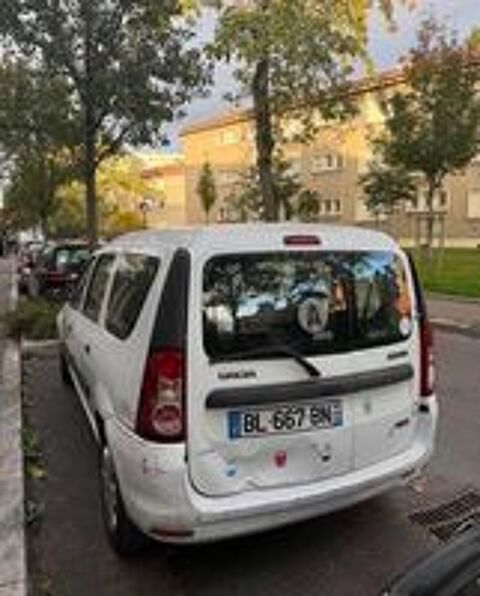 Logan 1.5 dCi 90 eco2 Laur&eacute;ate Euro 5 2011 occasion 93300 Aubervilliers