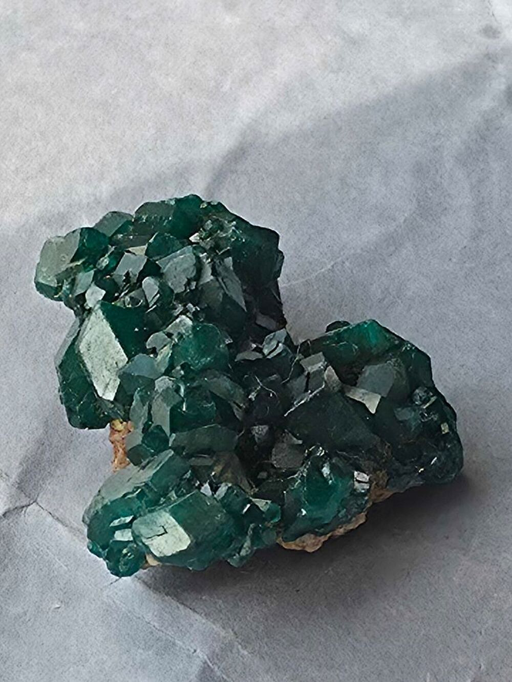 Dioptase Brut Vert Emeraude du Katanga RDC-Sp&eacute;cimen 16g 