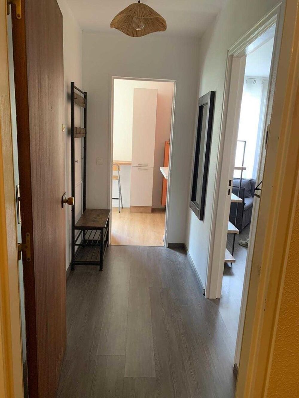 Location Appartement Magnifique T1Bis rénové 28m2 Reims centre ville Reims