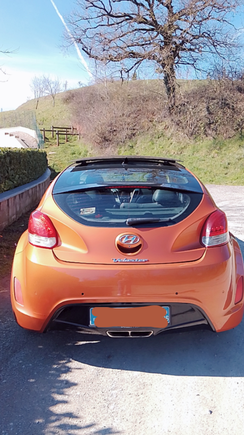 Hyundai Veloster 1.6 GDI 140 Pack Premium 2011 occasion Onet-le-Ch&acirc;teau 12850